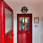 Casa vacanze Back2roots - Beautifully Restored Cottage,
