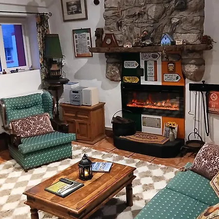 Back2roots - Beautifully Restored Cottage, * Doochary