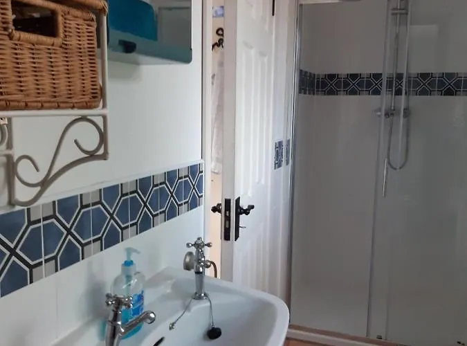 Back2roots - Beautifully Restored Cottage, Holiday home *