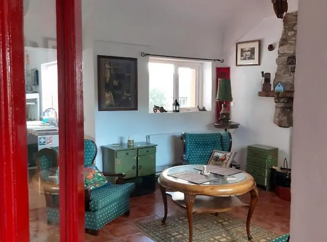 Back2roots - Beautifully Restored Cottage, Doochary