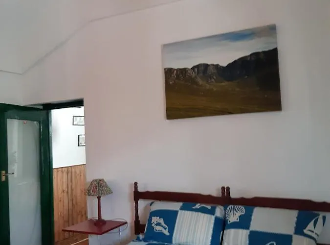 Holiday home Back2roots - Beautifully Restored Cottage, Doochary