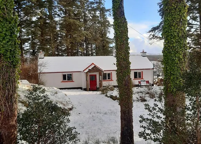 Back2roots - Beautifully Restored Cottage, Doochary