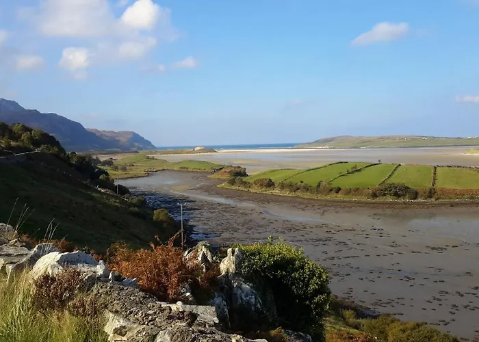 Back2roots - Beautifully Restored Cottage, Holiday home